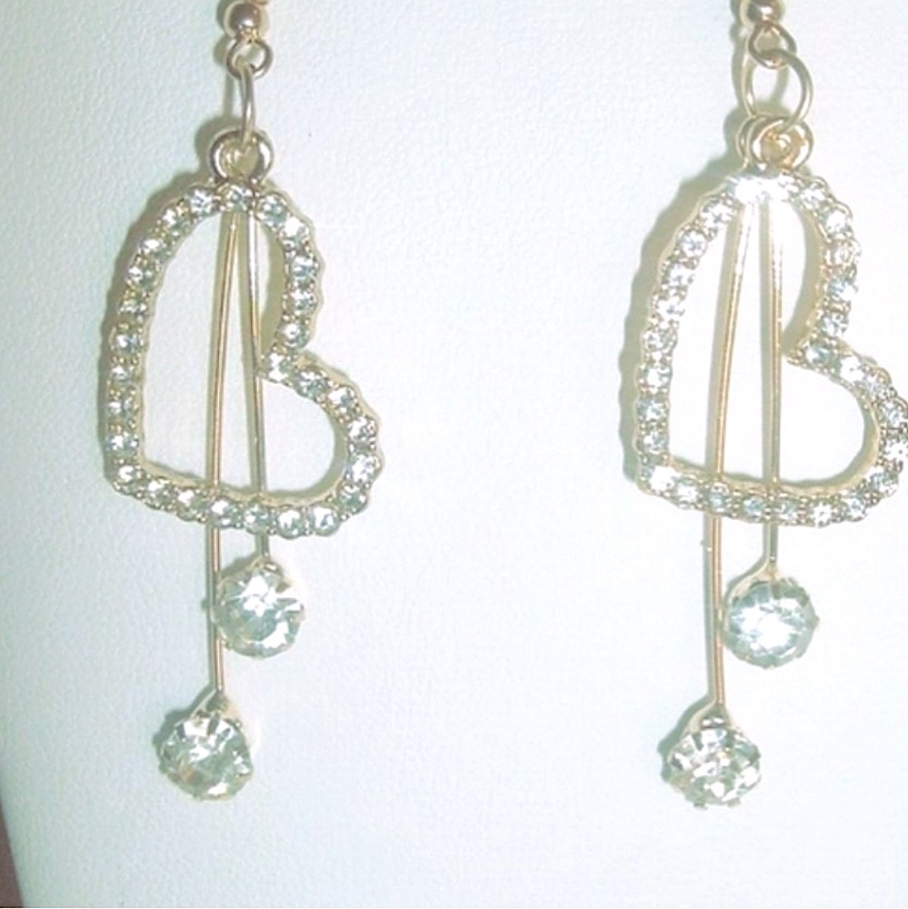 NOT AVAILABLE**Betsey Johnson Crystal Heart Earrings Dangle CZ Rhinestones NEW - Picture 3 of 9